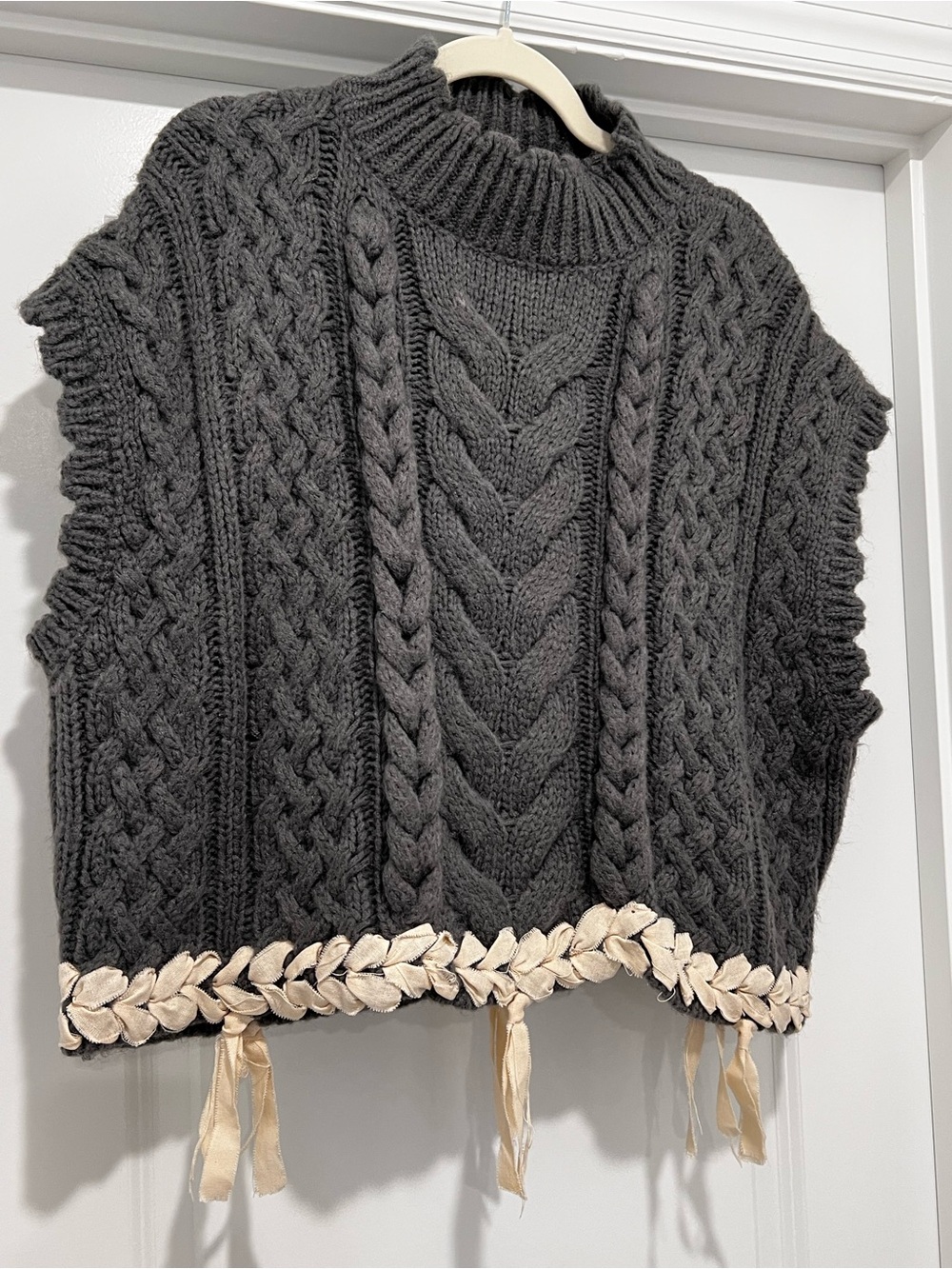 Zara Charcoal Cable Knit Artisan Sweater Vest Fringe Boho Cottagecore SZ Medium - Picture 4 of 15